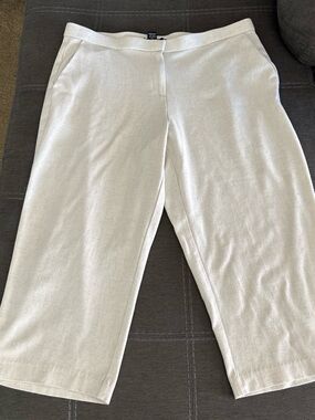 Courtenay Cream Cropped linen blend Capris.14 P